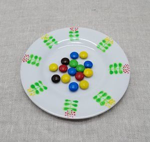 Porcelánový talířek malovaný