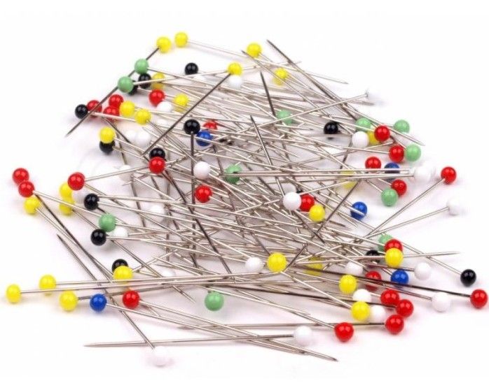 Špendlíky, připínáčky, spony