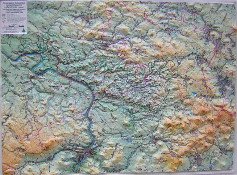 Levně Českosaské Švýcarsko, Labské pískovce, Lužické hory-západ - reliéfní nástěnná mapa - 1:50 000
