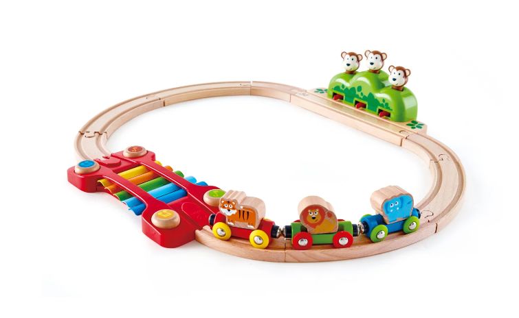 Hudební vláčkodráha s opicemi