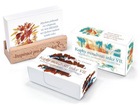 Obrázek produktu: Kapky moudrosti srdce VII. - karty/Inspirující aforismy pro každý den s dřevěným stojánkem