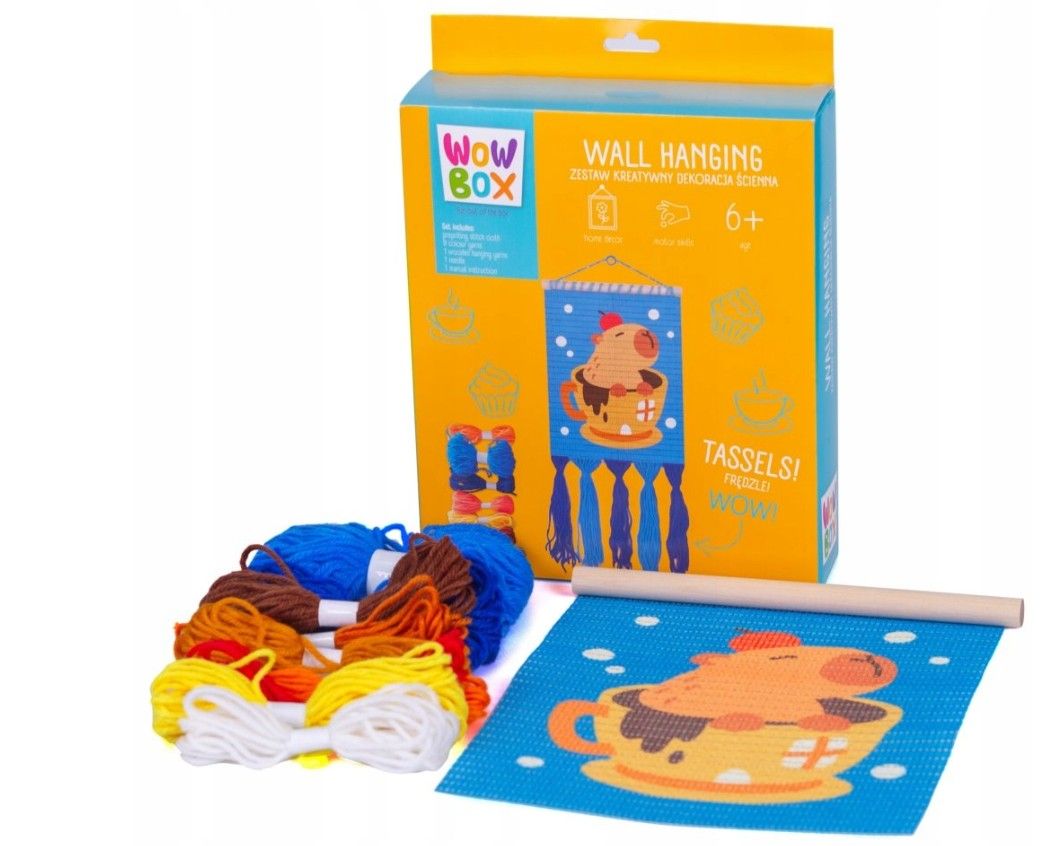 Kreativní sada na vyšívání s kapybarou v šálku, makramé