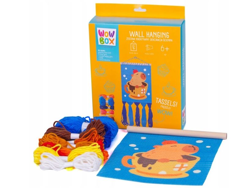 Kreativní sada na vyšívání s kapybarou v šálku, makramé