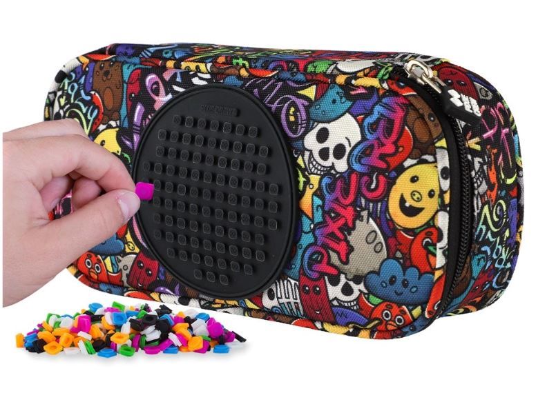 PIXIE CREW studentský penál - Graffiti