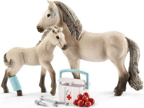 Obrázek produktu: Schleich 42430 Set hříbě a islandská klisna s lékárničkou