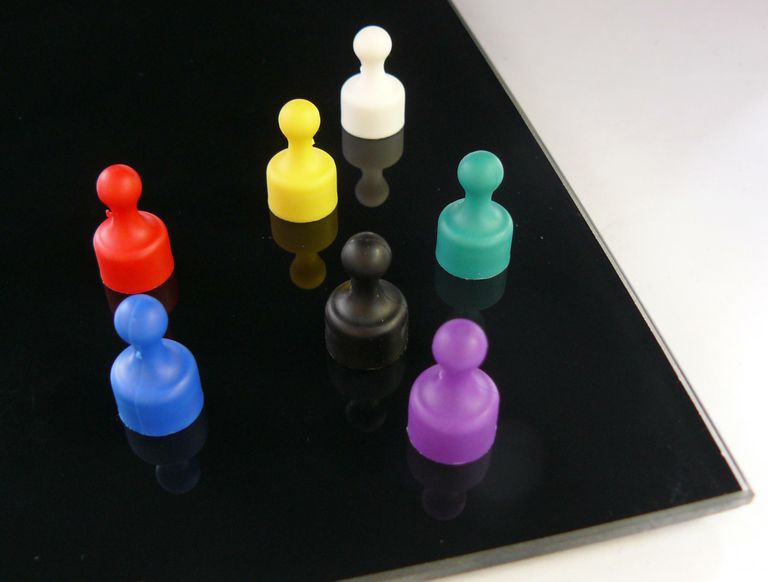 Spoko Magnetické figurky M4 -  neodymové, 12 × 20 mm, červené, 2 ks
