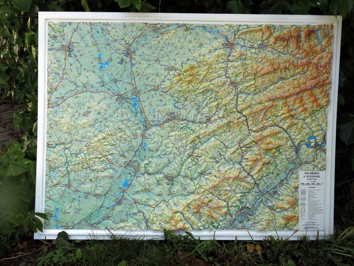 Valašsko a Slovácko - reliefní mapa 1:115 000